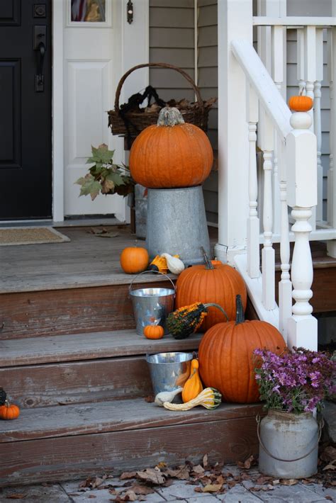 Decorate your home for autumn with. 5 Easy Fall Decorating Ideas for your Home. | Muddle Up