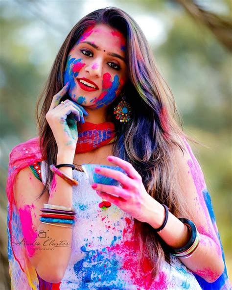 Top 20 Beautiful Girls Colorful And Joyful Wallpapers Hottest Women Playing Holi Top 10 Ranker
