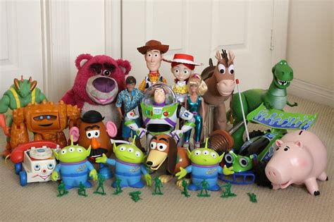Review Toy Story Collection Chunk And Twitch