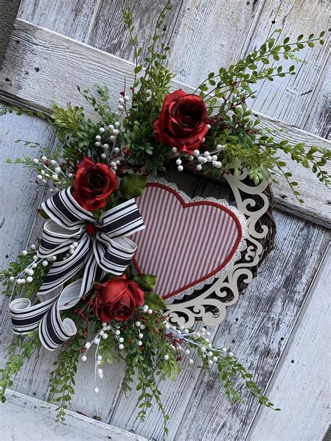 Valentine Wreath Heart Wreath Valentine Decor Front Door Decor