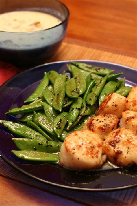 Wash and pat scallops dry with kitchen towel halving them if too large. Healthy Seared Scallops With Snow Peas and Orange Recipe with couscous. Low calorie… | Scallop ...