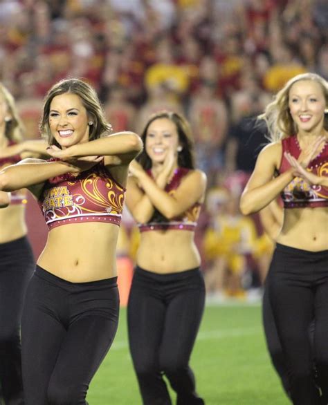 Iowa State Dance Team College Cheer Cheer Girl Nfl Cheerleaders