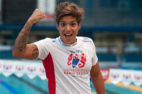 In 1901 spain, elisa sánchez loriga adopts a male identity in order to marry the woman she loves, marcela gracia ibeas. Ana Marcela retorna ao Brasil e inicia treinamentos nesta ...