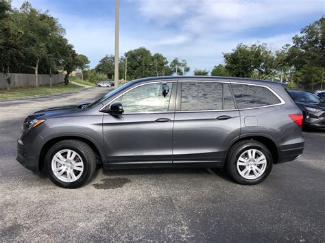 Pre Owned 2017 Honda Pilot Lx Fwd 4d Sport Utility