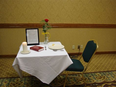 Air force senior airman alan phe, a former marine and current air national guardsman, had personal and universal motivations for putting together a traditional pow/mia table setting as his local. POW/MIA Remembrance Table | USS GAMBIER BAY / VC-10 ...