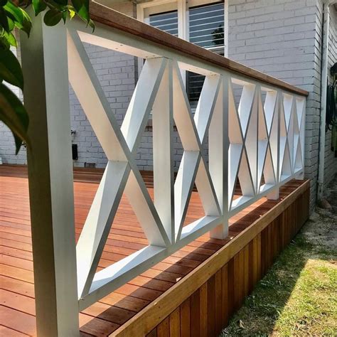 Some Open Criss Cross Railing Action Going On 👊🏻 Porch Railing