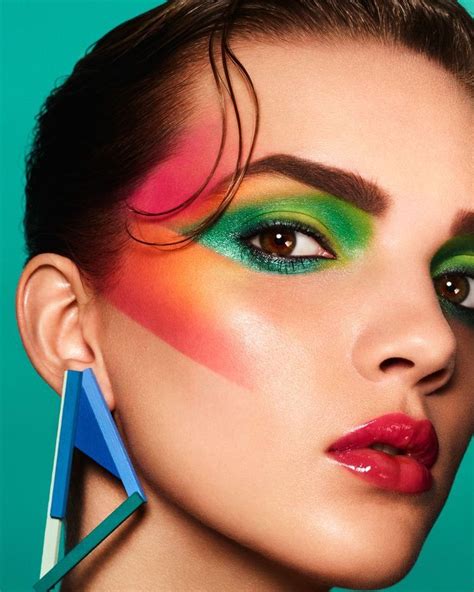 Pin by Taryn Martin on Make-up: RETRO | 80s eye makeup, 1980s makeup