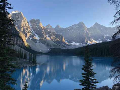 Moraine Lake During Sunset Banff National Park Ab Can Oc