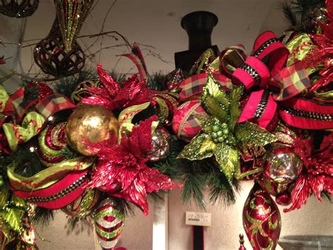 Red gold and green, red gold and green. Green red and gold Christmas garland | Christmas garland, Holiday decor, Christmas deco