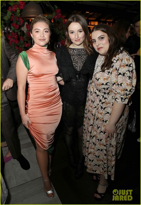 Photo Joey King Florence Pugh Kaitlyn Dever Hfpa Party Photo