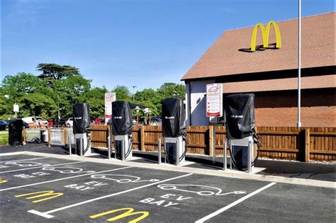 New Mcdonalds With 24hr Drive Thru Opens In Warwick Coventrylive