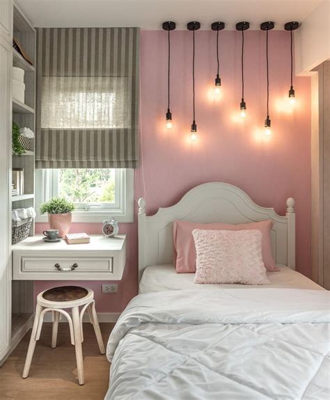 Once you have your furniture placement down, you can start pulling pieces you really like—soft bed linens, soothing accents, and. 30+ Elegant Decorating Ideas For Small Girl Bedrooms ...