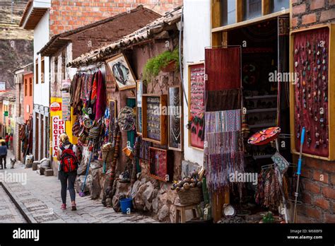 Shops And Stores Street Scene Pisac Cusco Peru Stock Photo Alamy