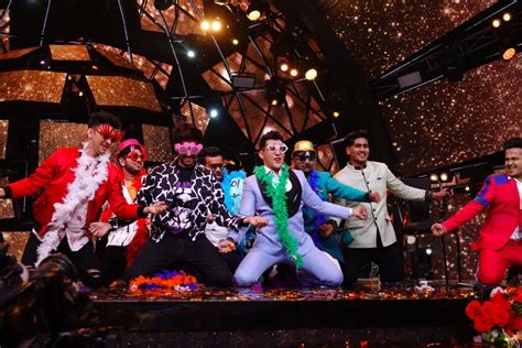 Indian Idol 11 Aditya Narayans Bachelor Party Was A Rocking Affair Iwmbuzz