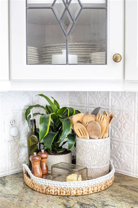How to decorate a kitchen island countertop. Simplified Decorating: How to Decorate Kitchen Countertops ...