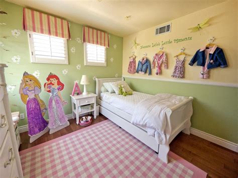 A Multifunctional Little Girls Room In A Small Space Hgtv