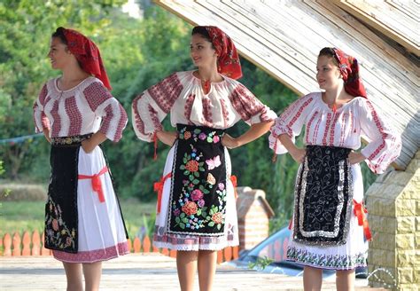 Romanian People Traditional Dress Port Popular Romania Photo