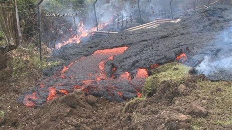 Lava Flows Into Hawaiian Town Burning At Least 1 Building Video Abc News