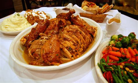 It's all about being 100% italian. Enjoy Thanksgiving dinner in Vegas | Las Vegas Blogs