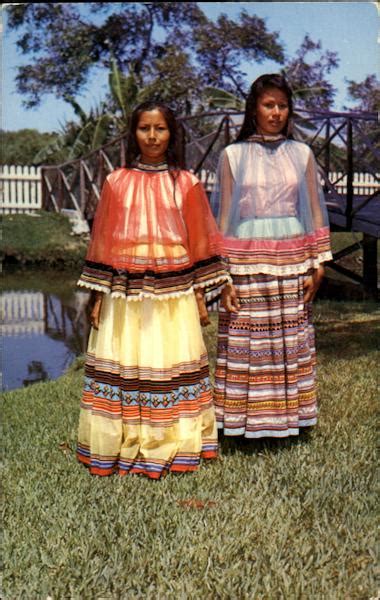 Seminole Indian Girls Native Americana