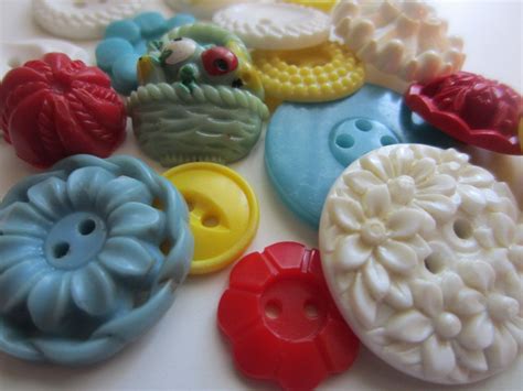 Vintage Buttons Vintage Buttons Button Crafts Crafts