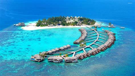 34 Maldives Island Resorts Wallpaper