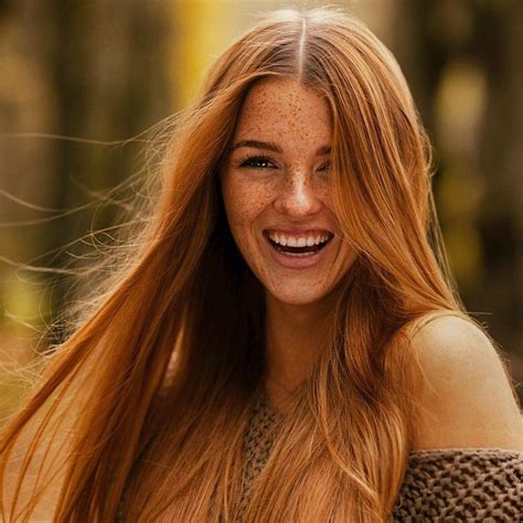 Pin By Thom Wendell On Long Red Hair Long Red Hair Red Hair Woman
