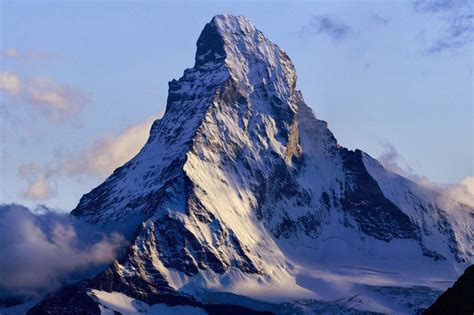 The Matterhorn Border Between Switzerland And Italy Top 10 Mountains