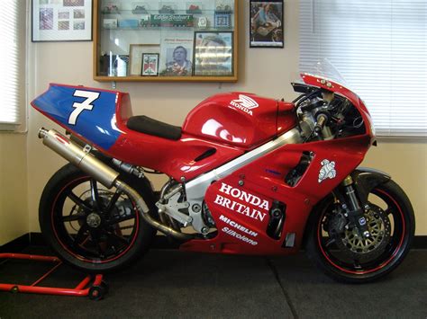 Honda cbrxxxxrr sp race bikethis is the spare machine of keith farmers british superstock team iwr.it is identical in specification to his number engine was rebuilt/blueprinted by honda racing uk. Steve Carthy Motorcycles :: SOLD - Road & Race Machines ...