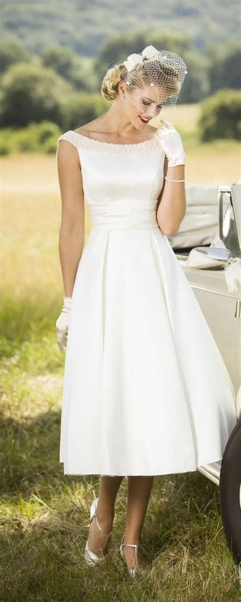 Celebrate your vow renewal with a vow renewal dress just as special as your marriage from this edit below. 45 Amazing Short Wedding Dress For Vow Renewal