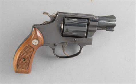 Smith And Wesson Model 32 1 Double Action Snub Nose Revolver 38 Sandw