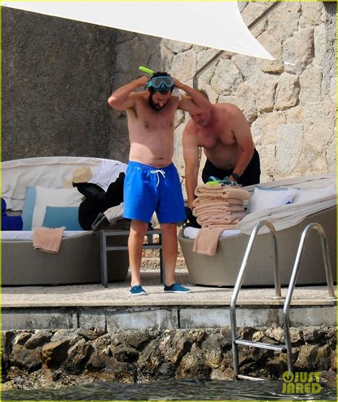 Adam Sandler Goes Shirtless During A Beach Day In Spain Photo 4605499