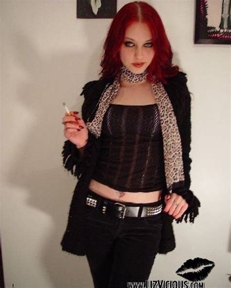 26july2001 On Instagram “liz Vicious” Liz Vicious Fashion Inspo Outfits Fashion