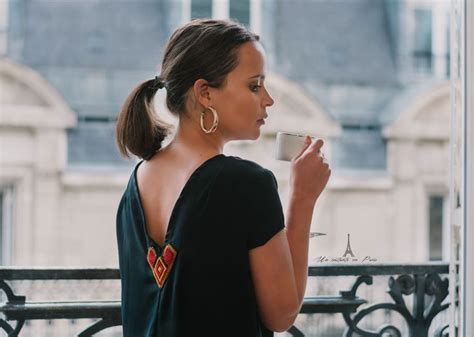 Parisian Balcony Parisian Balcony Backless Dress Drop Earrings