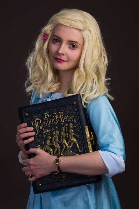 Emma Bloom Miss Peregrines Home For Peculiar Children Cosplay Amino