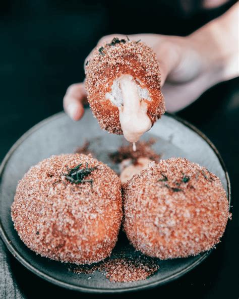 The shelves at the grocery nearest your hotel are lined with things to try. 10 Hawaiian Foods You Shouldn't Miss - Lunch Rush