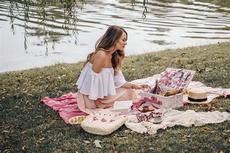 Picnic Outfit The Three Must Haves A Midi Skirt A Straw Bag And A Pair Of Cute Slippers