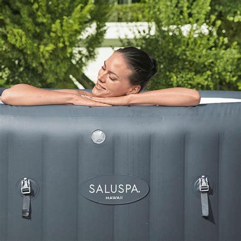 Saluspa Hawaii Hydrojet Pro 4 6 Person Inflatable Hot Tub 71 X 71 X 28 Inches Pool Supplies