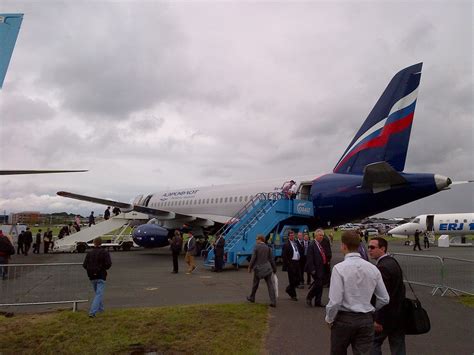 Aeroflot Ssj100 Aeroflot Sukhoi Superjet 100 At Farnboroug