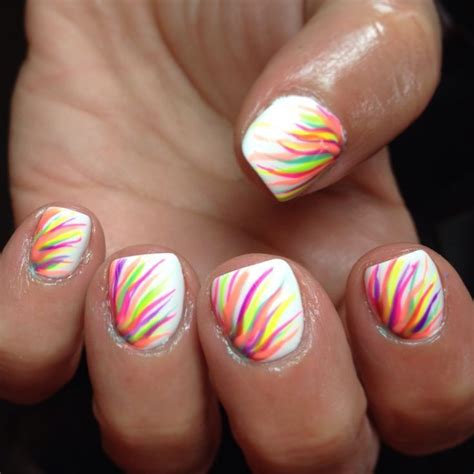 19 Amazing Rainbow Nail Art Designs Pretty Designs Rainbow Nail Art