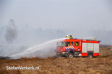 Grote heidebrand inzet 4 pelotons Hooiweg Elspeet - Foto's - Stefan 