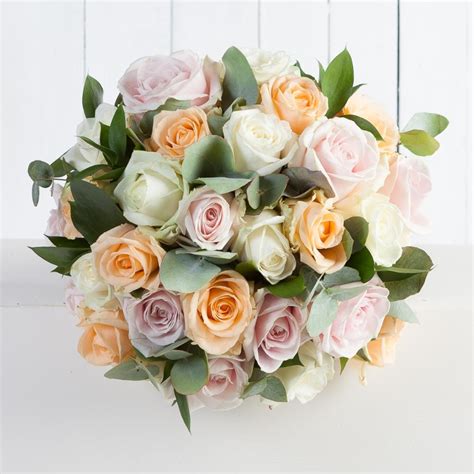 Luxury Pastel Rose Bouquet Buy Online Or Call 01235 520346