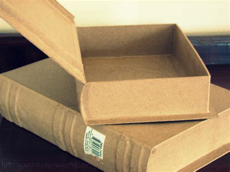 Square or circular book box. Scrimpalicious: Cooking, keeping, making, saving: A New Arrival + DIY Book Boxes