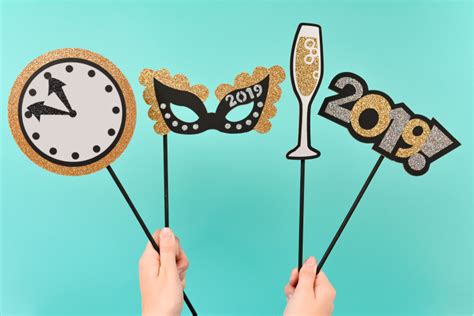 New Year S Eve Photo Booth Props With The Cricut Maker Hey Let S Make Stuff
