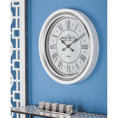 Litton Lane 24 In Modern Round Matte White Wall Clock 52144 The Home