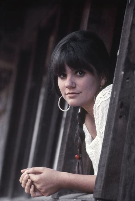 How Linda Ronstadt Coped With Losing Her Voice To Parkinsons Disease