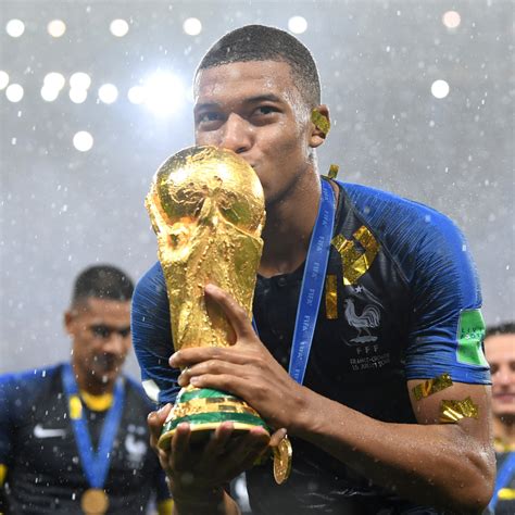 1080x1080 Resolution Kylian Mbappe Celebrates Fifa World Cup Win