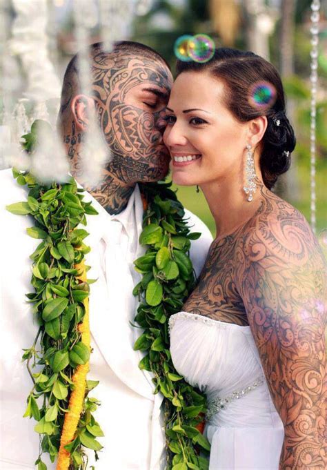Tattooed Bride And Groom Brides With Tattoos Maori Tattoo Wedding Tattoos