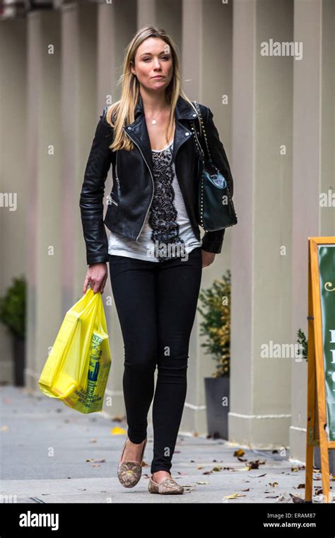 30 Rock Actress Katrina Bowden Out Shopping In New York Featuring