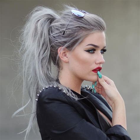 Haare heller machen gelbstich haare haare selber schneiden anleitung kühles blond haare undercut schöne frisuren mittellange haare gesunde haare haar. haare färben haare selber färben anleitung haarfarbe ...